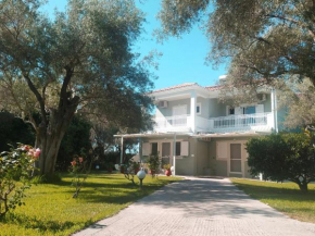 ELAIA - Apartments & Studios